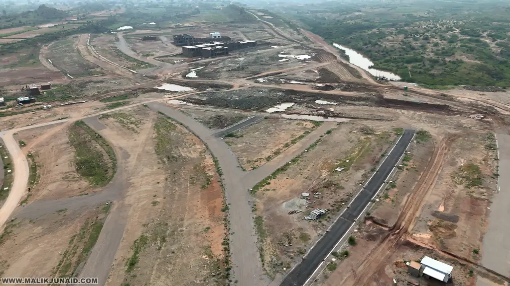 Faisal Town Phase 2 and Capital Smart City Boundary the last sector of capital smart city after that faisal town starts.